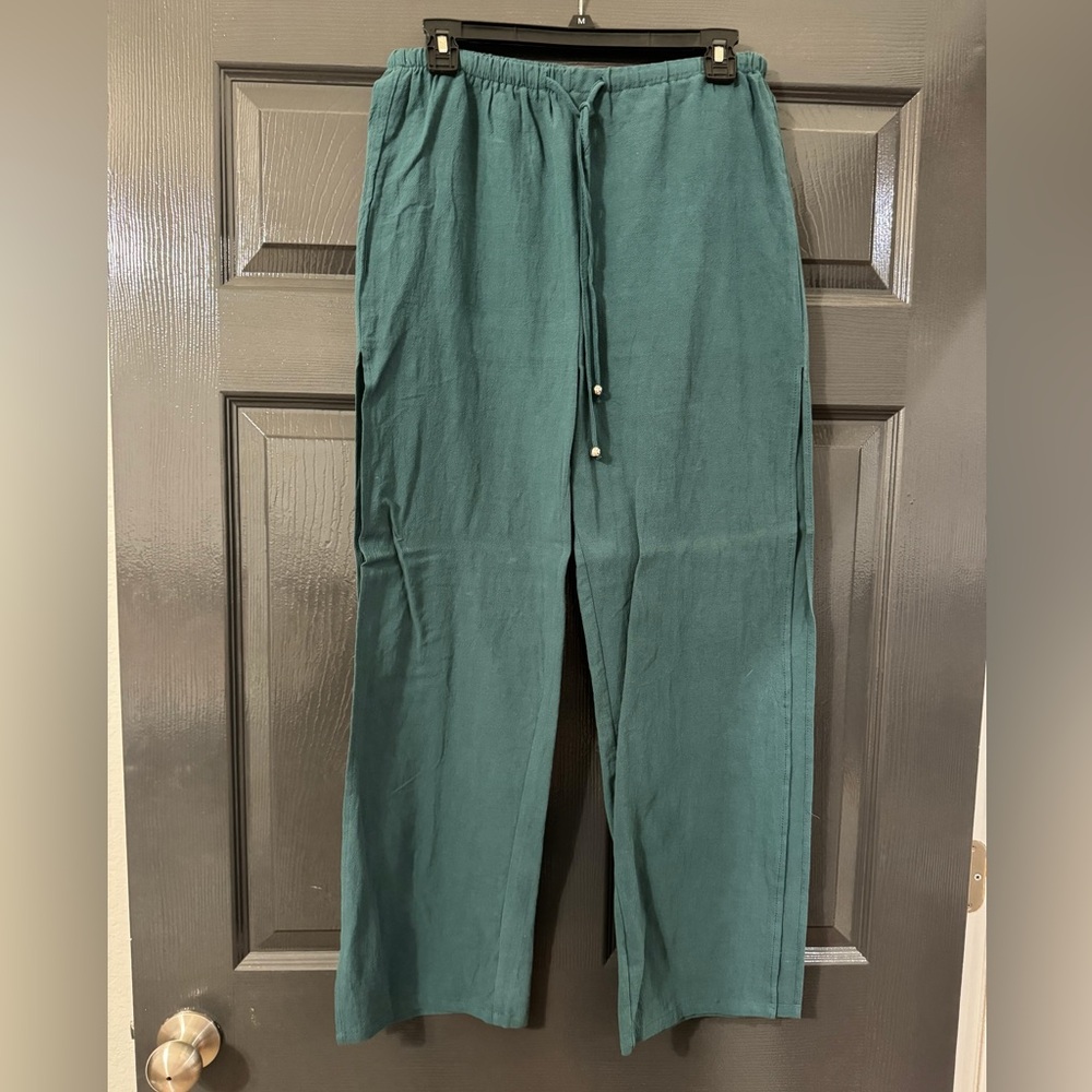 Two-Piece Outfit - Picture 2 of 4